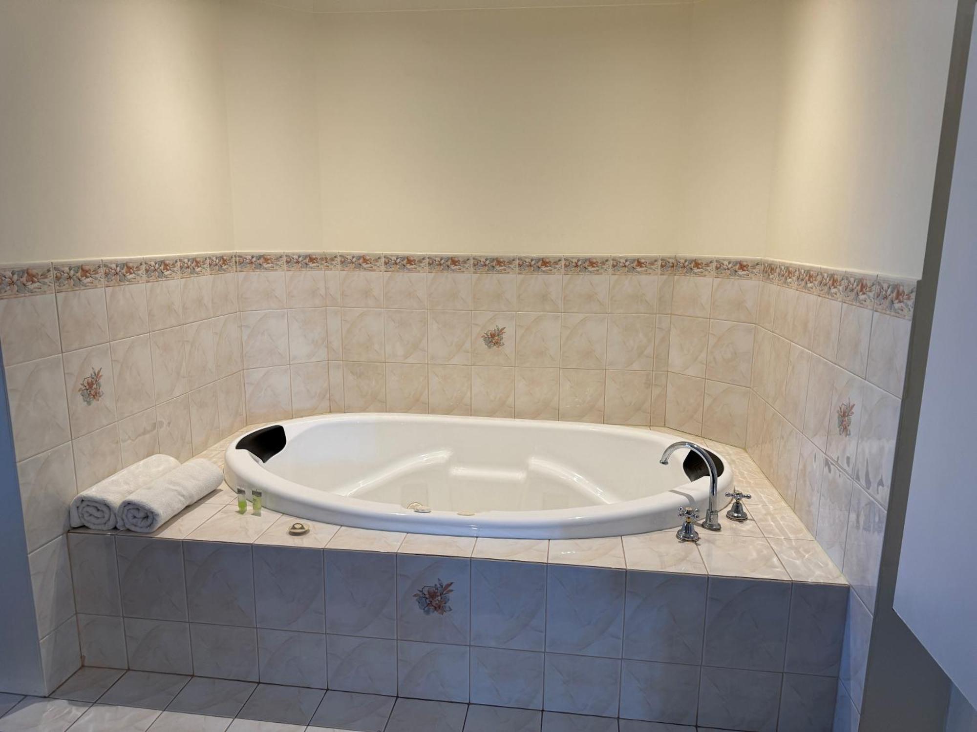 מילדורה Mid City Plantation Motel מראה חיצוני תמונה
