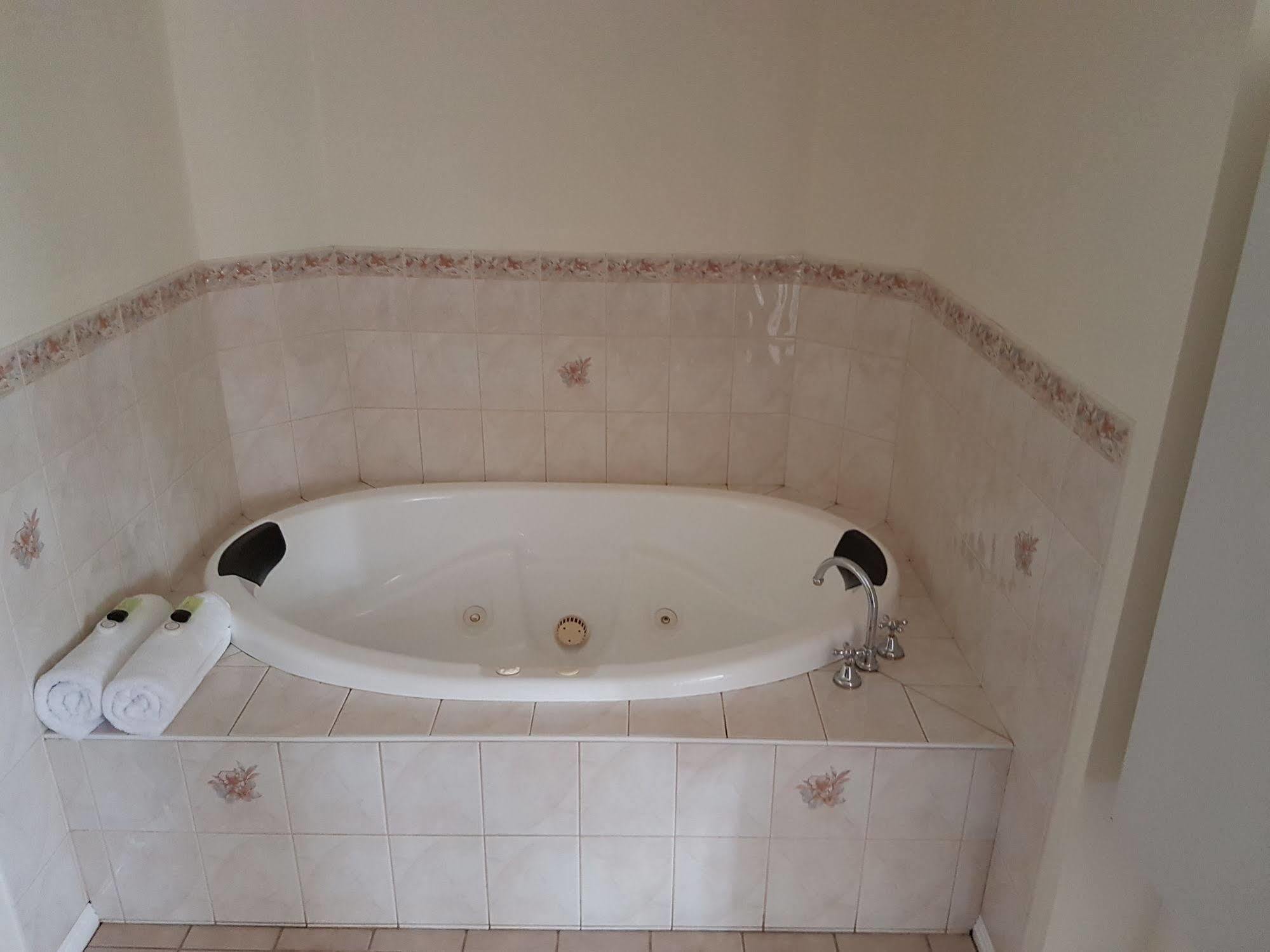 מילדורה Mid City Plantation Motel מראה חיצוני תמונה